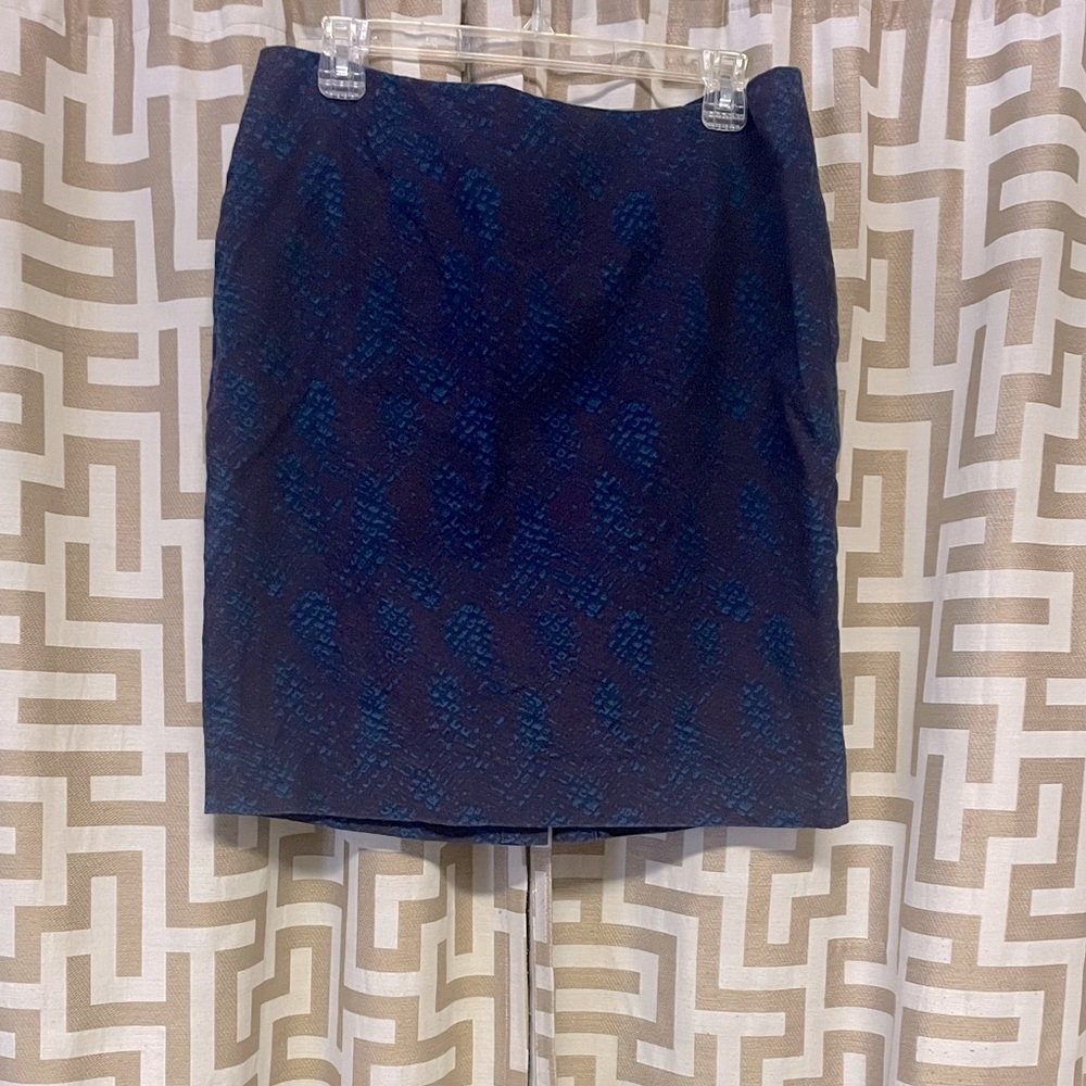 Beautiful blue and purple fitted and lined skirt.